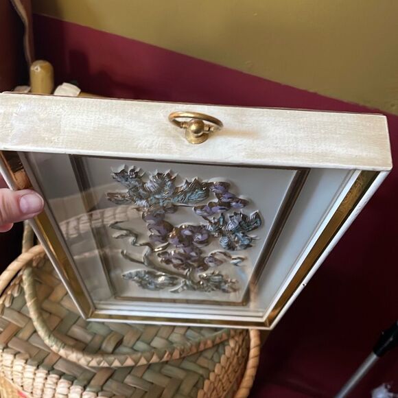 Mid century wall art by Turner  Grape vine raised art. Signed . - Picture 6 of 12